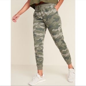 Old Navy camouflage joggers